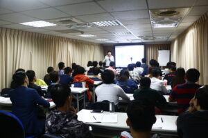 23731162096 999c6da181 O 300x200